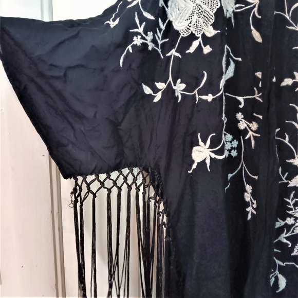 Abercrombie & Fitch Embroidered Fringe Kimono Size OS Black white - Picture 7 of 11